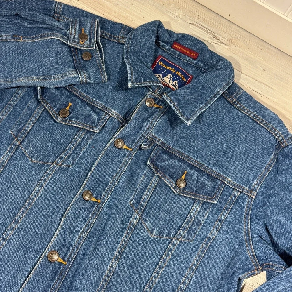Vintage‎ Roundy Ridge size M Men's Blue Denim Button Up Trucker Jean Jacket